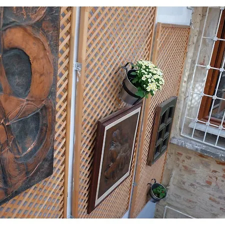 Eksen Art Suites Bed & Breakfast