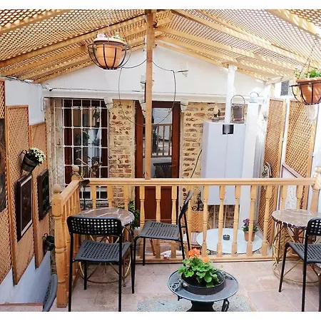 Eksen Art Suites
