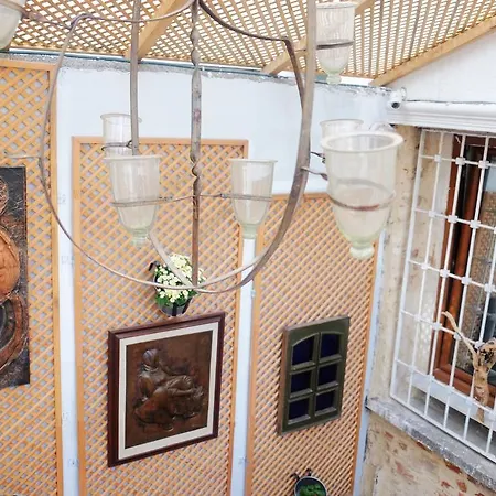 Eksen Art Suites Bed & Breakfast *