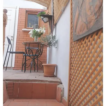 Eksen Art Suites *